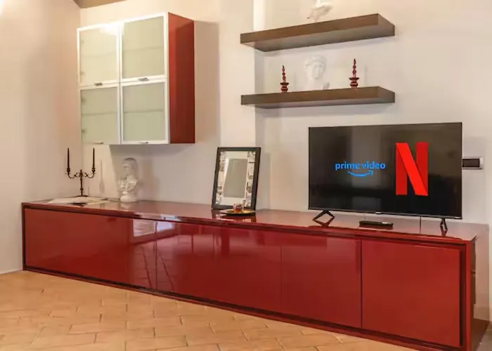 The Byzantine Palace, Centro