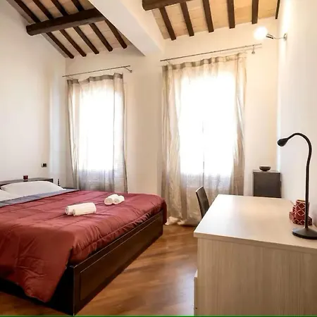 The Byzantine Palace, Centro *