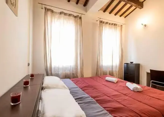 The Byzantine Palace, Centro